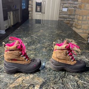 The North Face TNF kids winter boots Pink, Tan and black waterproof